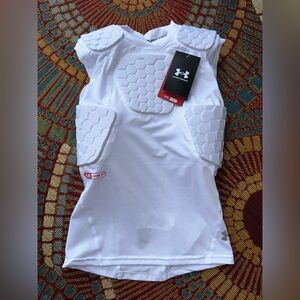 Under Armour Boys HEX Gameday Armour Pro 6-Pad Top Size Youth Medium White NWT
